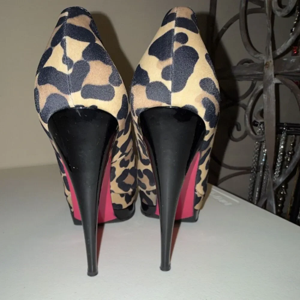 Luciano Padovan Women's Animal Print Platform Stiletto Heel Beige Black EU 37